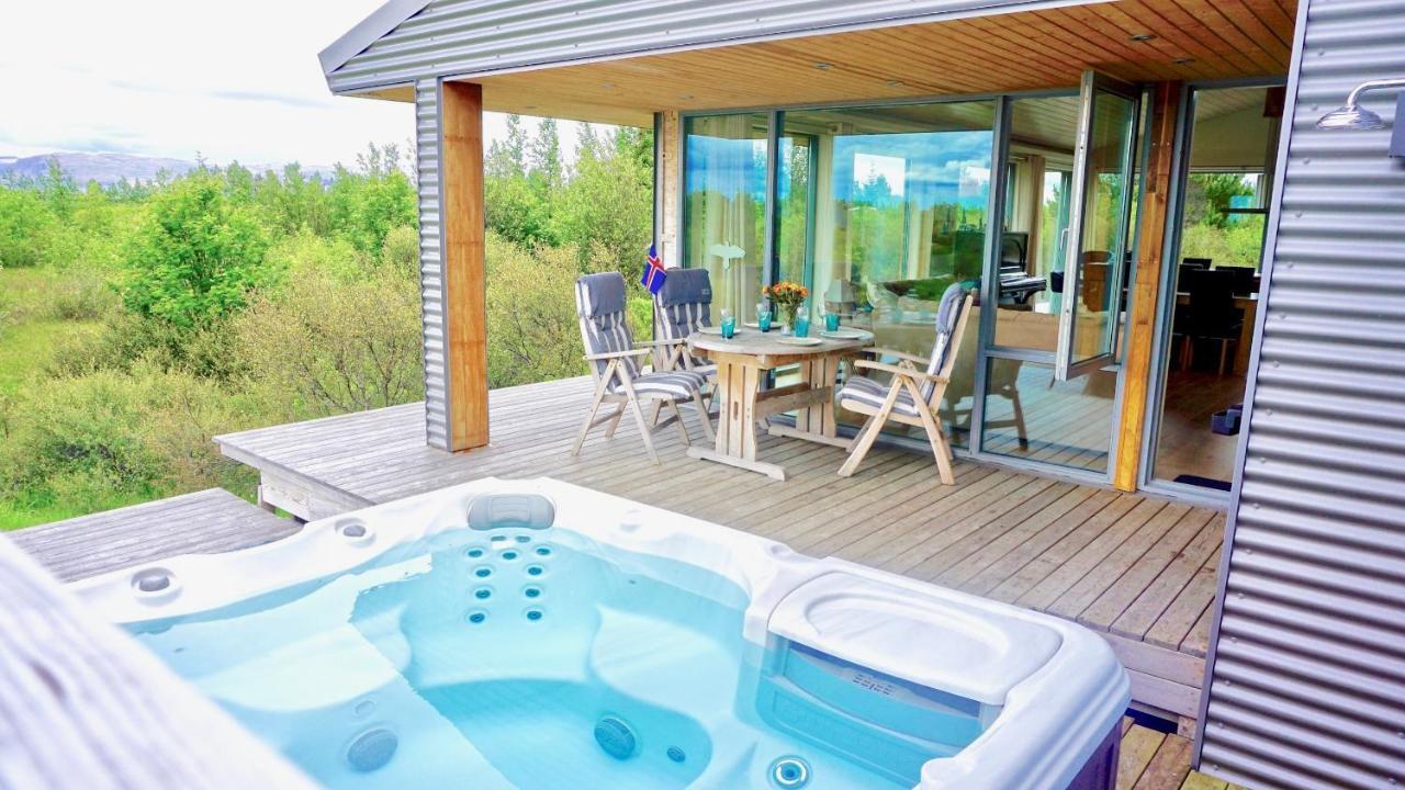Bakki Villa Jarthlangsstathir Bagian luar foto